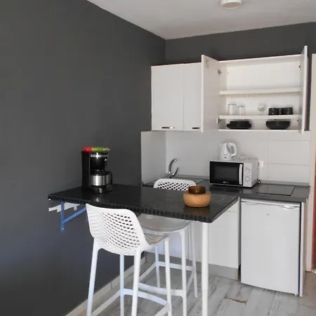 Apartment Boys Men Only Solo Hombres