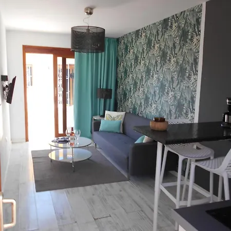 Apartment Boys Men Only Solo Hombres