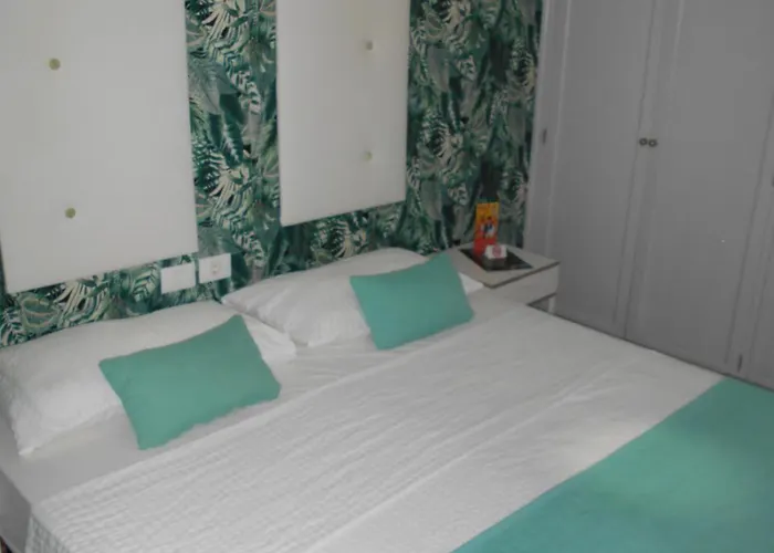 Boys Men Only Solo Hombres *