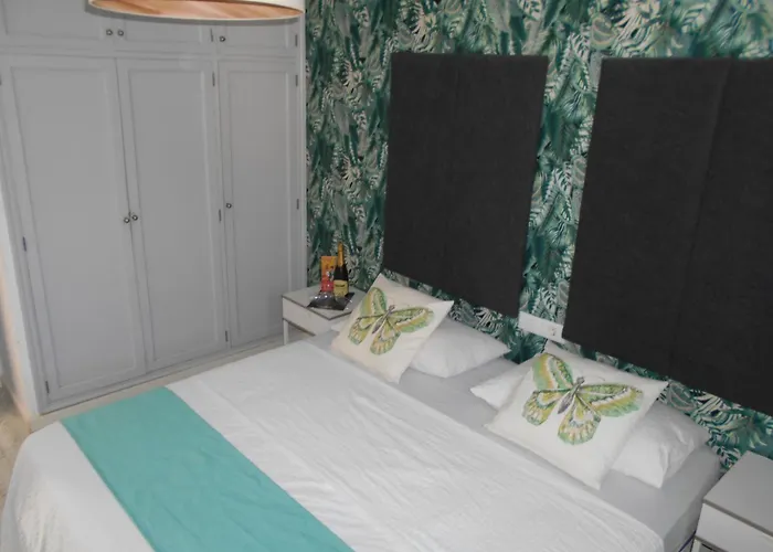 아파트 Boys Men Only Solo Hombres *